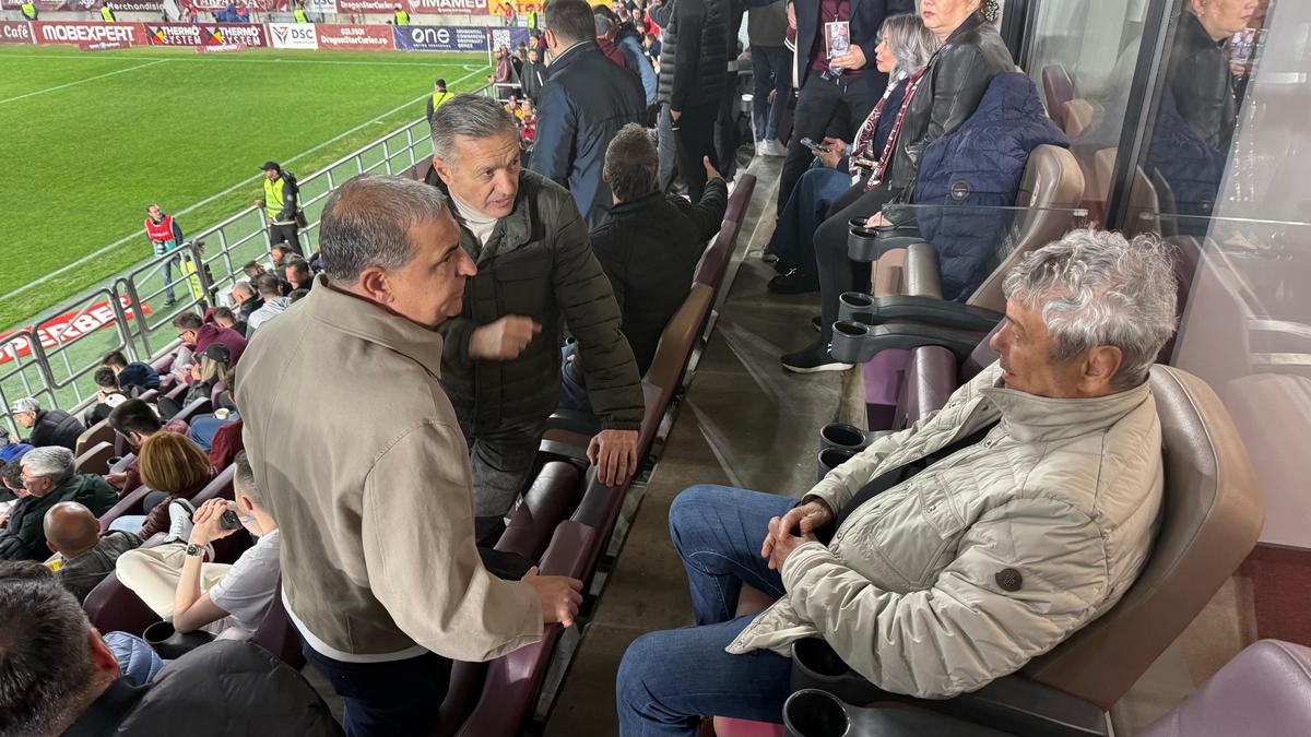 VIP-uri la Rapid - FCSB » Șucu și Angelescu au fost însoțiti de soții
