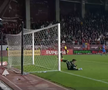 Radu Petrescu i-a refuzat Rapidului un penalty, după ce Christensen a fost tamponat de Târnovanu: „Decizie eronată”