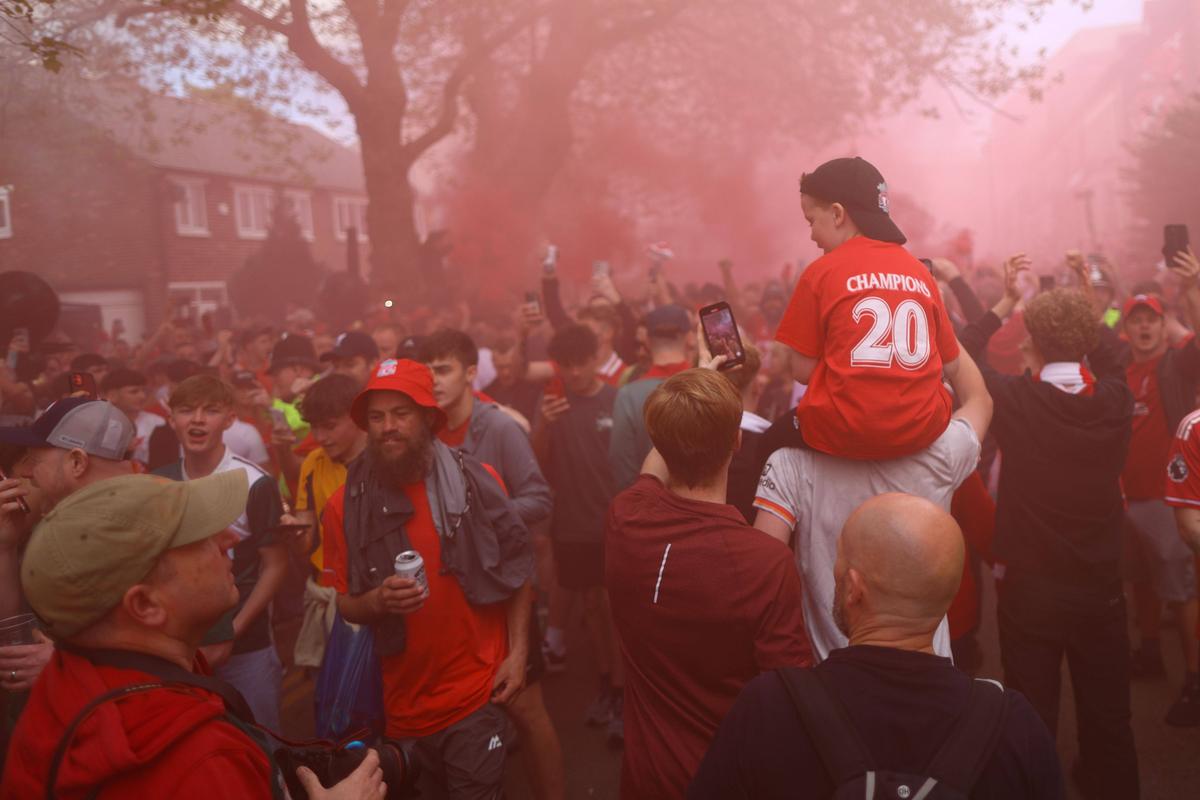 Liverpool - Tottenham, nebunie pe „Merseyside” înainte de partidă