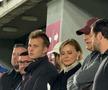 Tribună oficială înțesată de VIP-uri la Rapid - FCSB » Șucu și Angelescu au venit alături de soții