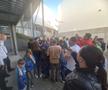 Ieșire blocată » Imagini surprinse după Esbjerg - CSM București. Pintea a scos capul pe ușa vestiarului: „Nicio șansă”