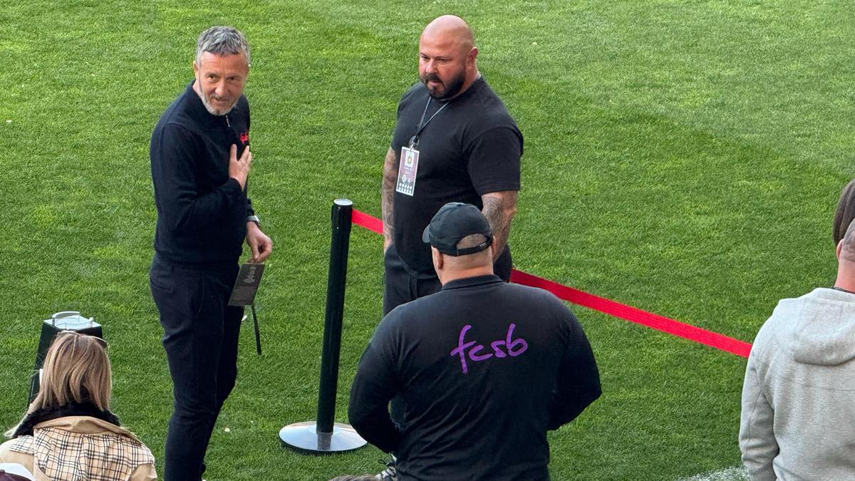 Mihai Stoica, surprins alături de George „Pachet” și „Buze”, înainte de Rapid - FCSB