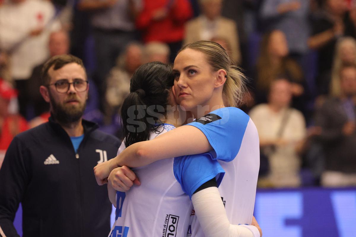 Esbjerg - CSM București 26-22. Lacrimi pe parchet: Cristina Neagu, deznădăjduită, după ultimul meci din carieră în Champions League