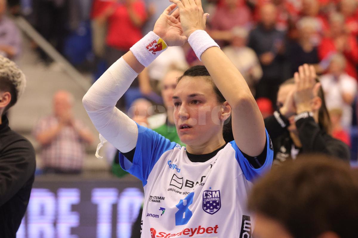 Cristina Neagu, în lacrimi după ultimul meci din carieră în Champions League