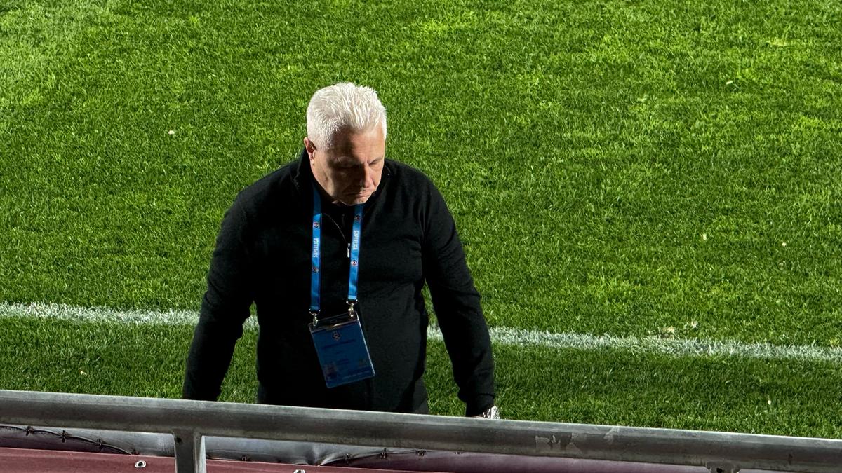 Marius Șumudică, în timpul derby-ului dintre Rapid și FCSB // 27.04.2025
