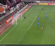 Radu Petrescu i-a refuzat Rapidului un penalty, după ce Christensen a fost tamponat de Târnovanu: „Decizie eronată”
