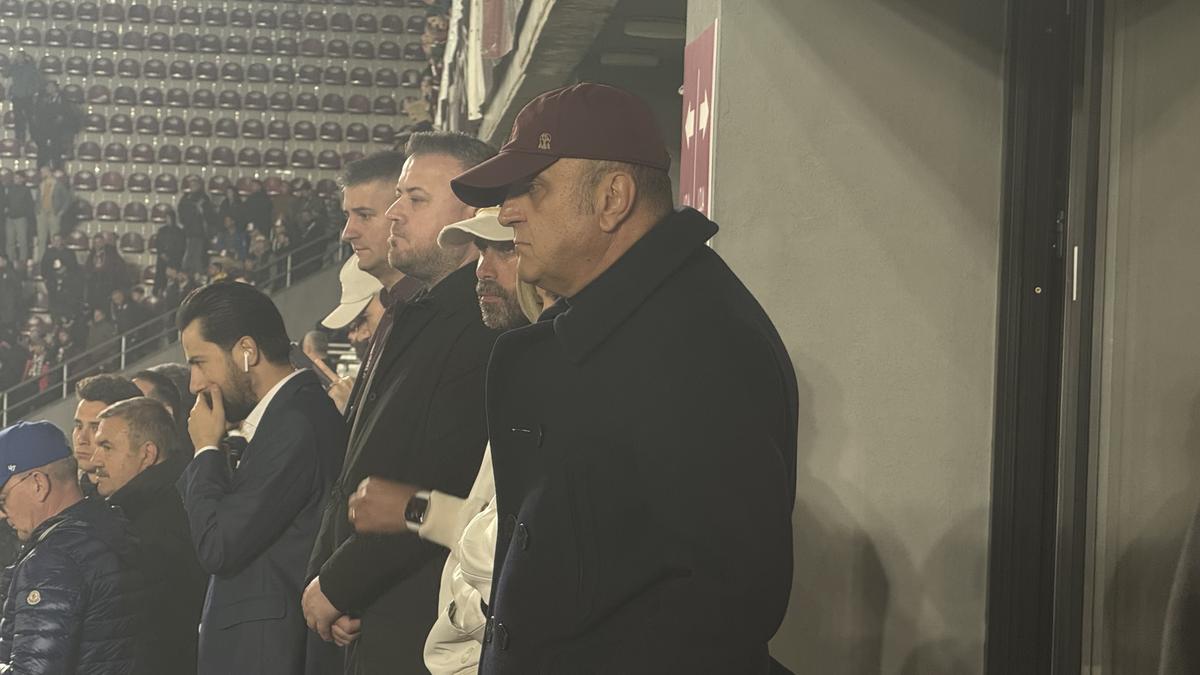 Victor Angelescu s-a dus peste arbitri » Ce s-a întâmplat în Giulești, după Rapid - FCSB: „Jegosul ăsta nu mai arbitrează aici!”