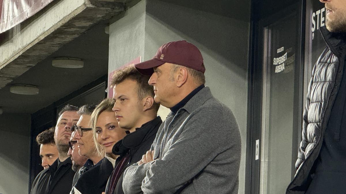 Victor Angelescu s-a dus peste arbitri » Ce s-a întâmplat în Giulești, după Rapid - FCSB: „Jegosul ăsta nu mai arbitrează aici!”