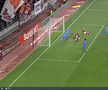 Radu Petrescu i-a refuzat Rapidului un penalty, după ce Christensen a fost tamponat de Târnovanu: „Decizie eronată”