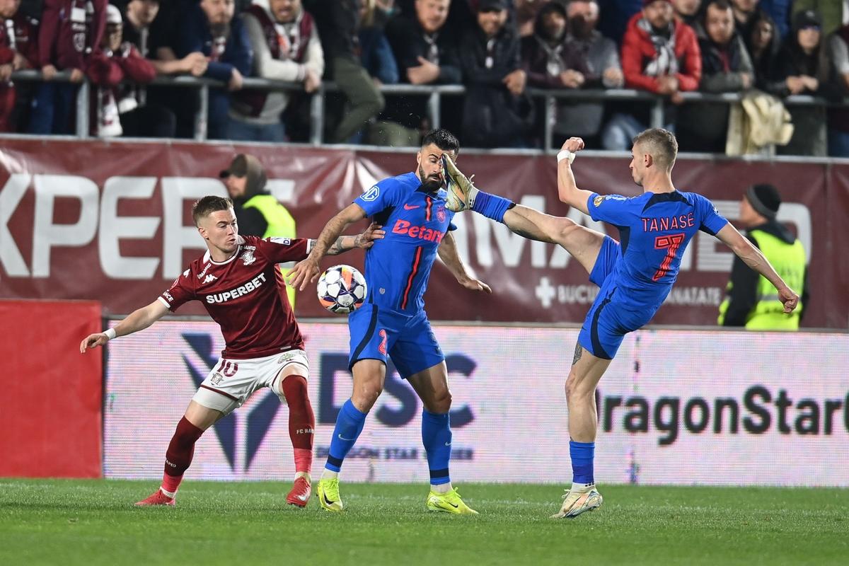 ȘASE! FCSB o bate pe Rapid și face un salt uriaș spre titlu. Radu Petrescu i-a privat pe giuleșteni de un penalty