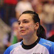Cristina Neagu, în lacrimi după ultimul meci din carieră în Champions League/ foto: Ionuț Iordache (GSP)