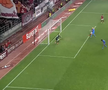 Radu Petrescu i-a refuzat Rapidului un penalty, după ce Christensen a fost tamponat de Târnovanu: „Decizie eronată”