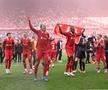 Imagini antologice de la petrecerea de titlu a lui Liverpool » Arne Slot, dedicație specială pentru Jurgen Klopp