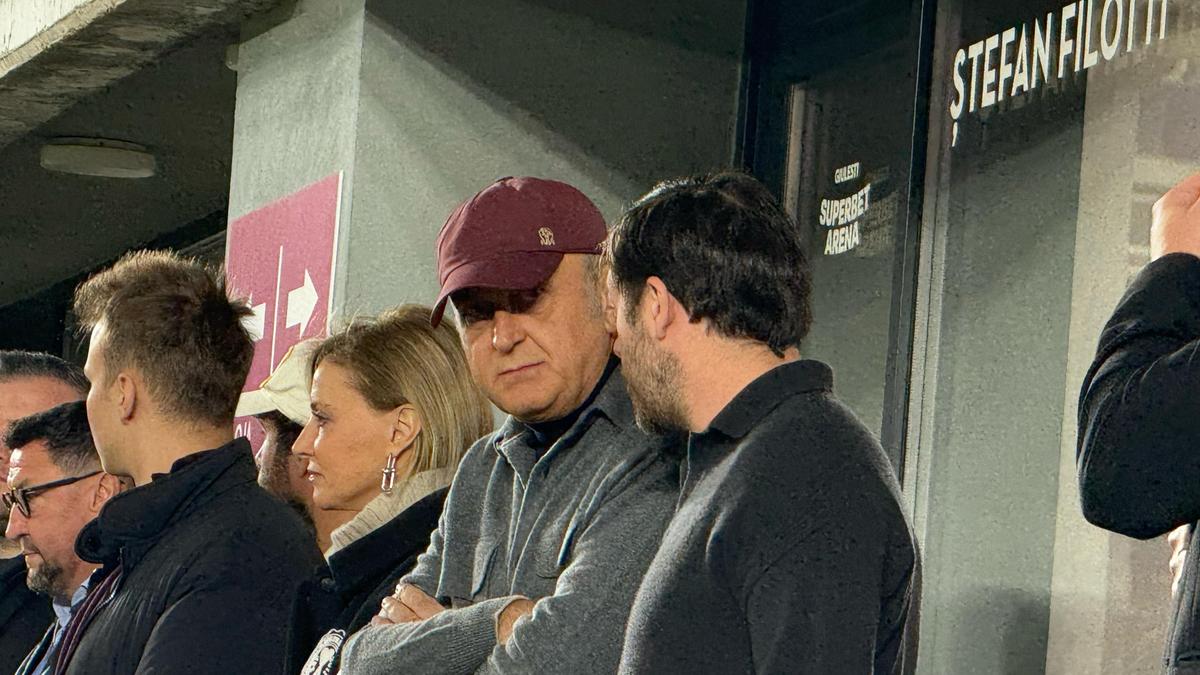 VIP-uri la Rapid - FCSB » Șucu și Angelescu au fost însoțiti de soții