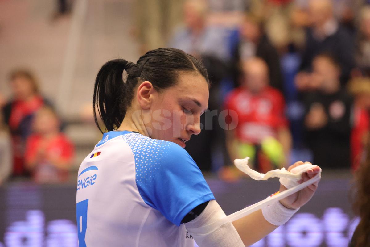 Cristina Neagu, în lacrimi după ultimul meci din carieră în Champions League