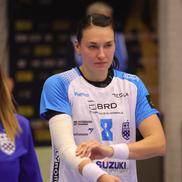 Cristina Neagu, în lacrimi după ultimul meci din carieră în Champions League/ foto: Ionuț Iordache (GSP)