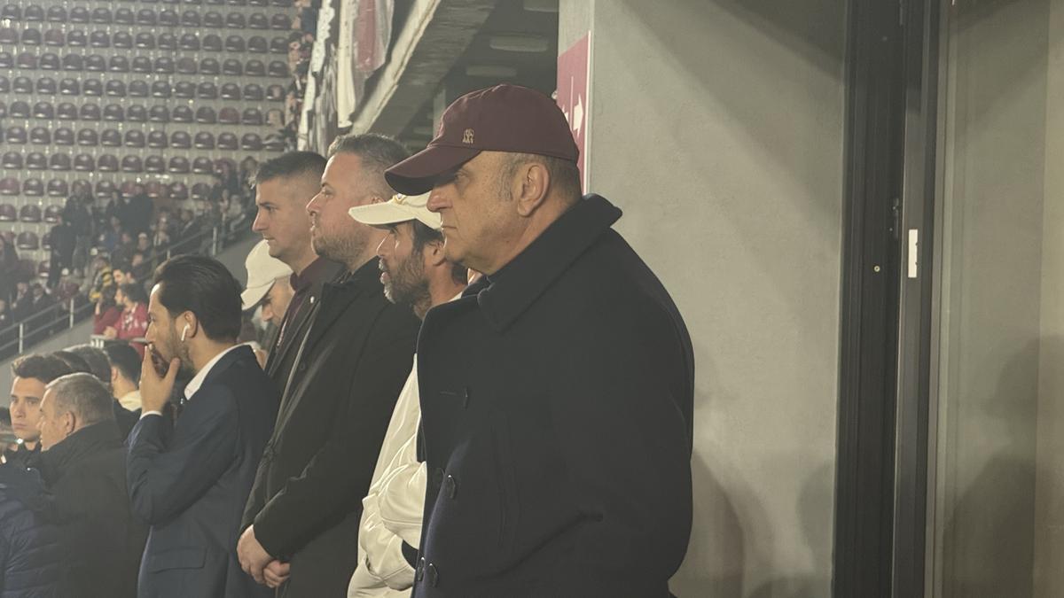 Victor Angelescu s-a dus peste arbitri » Ce s-a întâmplat în Giulești, după Rapid - FCSB: „Jegosul ăsta nu mai arbitrează aici!”
