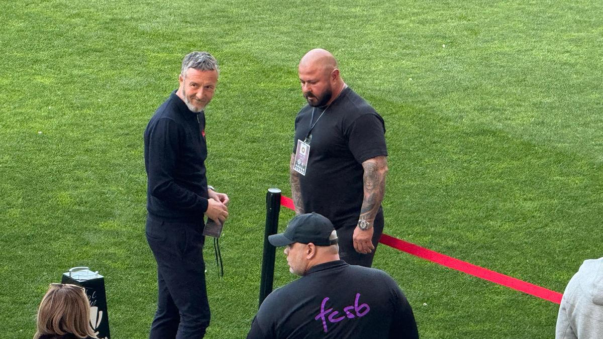 Mihai Stoica, surprins alături de George „Pachet” și „Buze”, înainte de Rapid - FCSB