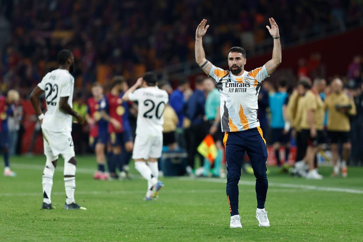 Dani Carvajal l-a înjurat pe arbitrul De Burgos imediat după Barcelona - Real Madrid