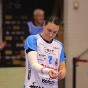 Cristina Neagu, în lacrimi după ultimul meci din carieră în Champions League/ foto: Ionuț Iordache (GSP)