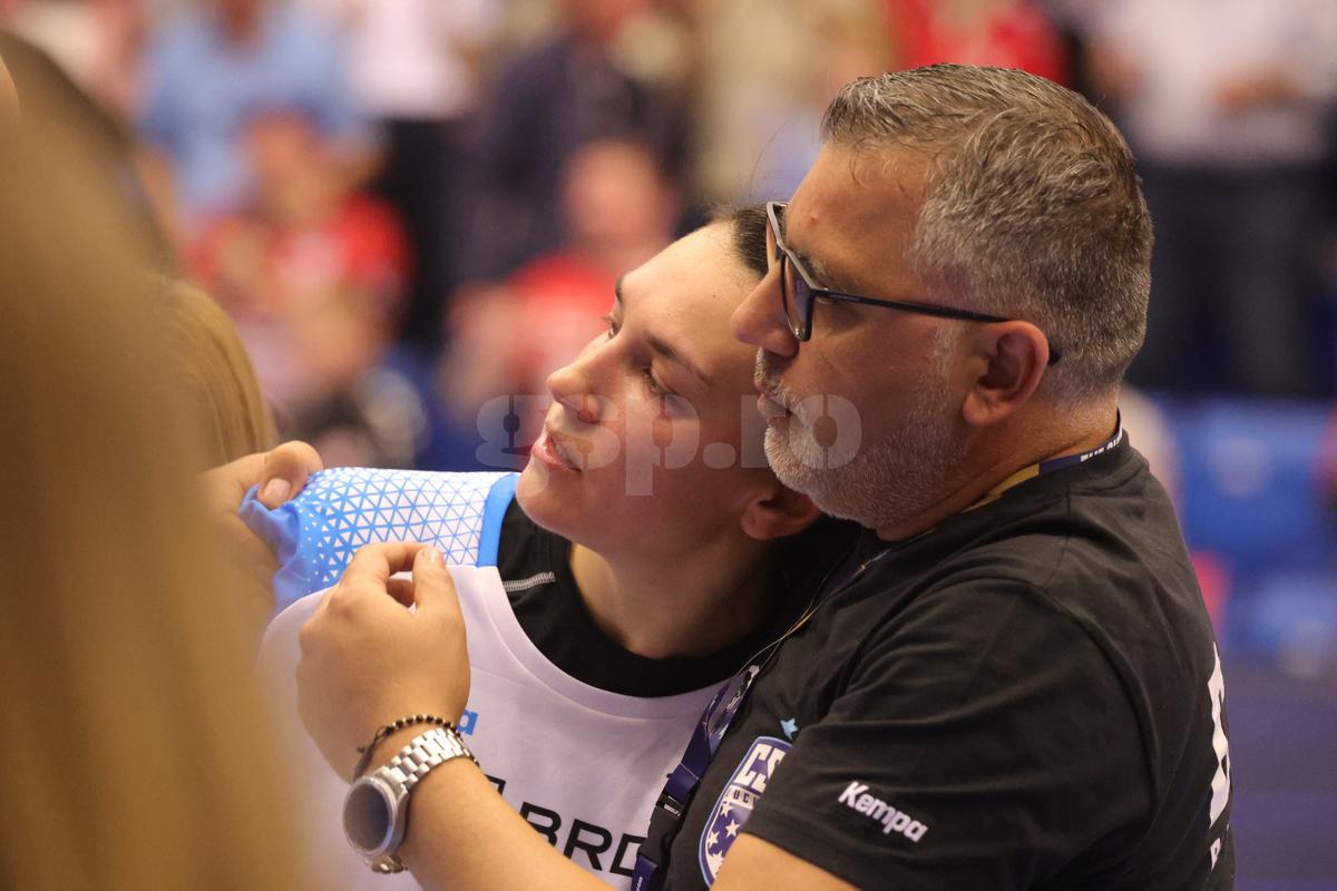 Esbjerg - CSM București 26-22. Lacrimi pe parchet: Cristina Neagu, deznădăjduită, după ultimul meci din carieră în Champions League