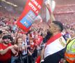 Imagini antologice de la petrecerea de titlu a lui Liverpool » Arne Slot, dedicație specială pentru Jurgen Klopp