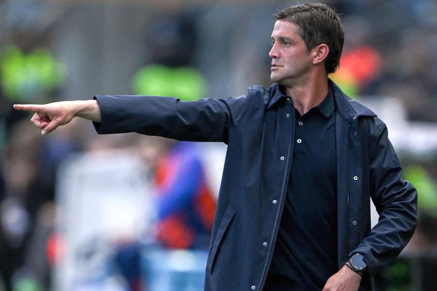 Parma a luat decizia! » Anunțul făcut de italieni despre viitorul lui Cristi Chivu + Ce se va întâmpla cu Dennis Man