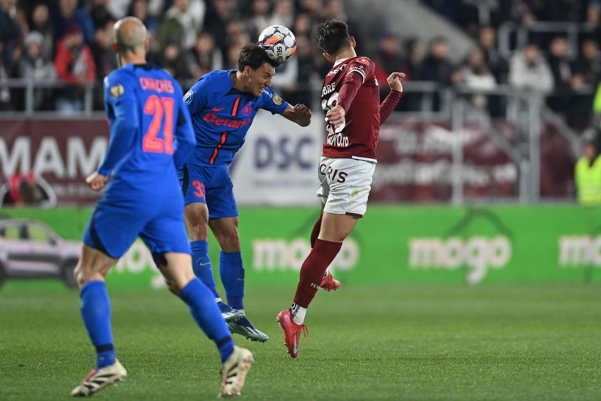 ȘASE! FCSB o bate pe Rapid și face un salt uriaș spre titlu. Radu Petrescu i-a privat pe giuleșteni de un penalty