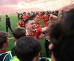 Imagini antologice de la petrecerea de titlu a lui Liverpool » Arne Slot, dedicație specială pentru Jurgen Klopp