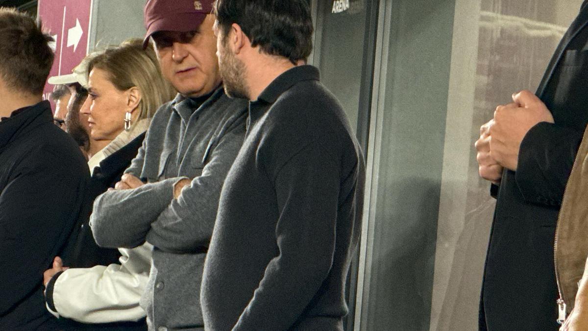 VIP-uri la Rapid - FCSB » Șucu și Angelescu au fost însoțiti de soții