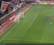 Radu Petrescu i-a refuzat Rapidului un penalty, după ce Christensen a fost tamponat de Târnovanu: „Decizie eronată”