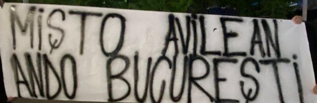 Se putea și mai rău! Bannerele rasiste ale dinamoviștilor interzise la derby