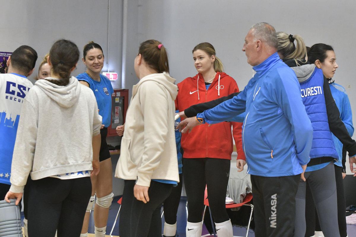 Elena Catrin Ștefanov - volei CSM București