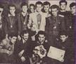 Dinamo Piteşti în 1956: Răducanu, Pericle Valeca, Garcea, Boldizar, Tănăsescu, Ianovschi, Burcă, Cicman, Leoţi, Ilie, Constantinescu, Dinică, Marinică, Maier, Nicolescu / Sursă: argesfc.ro