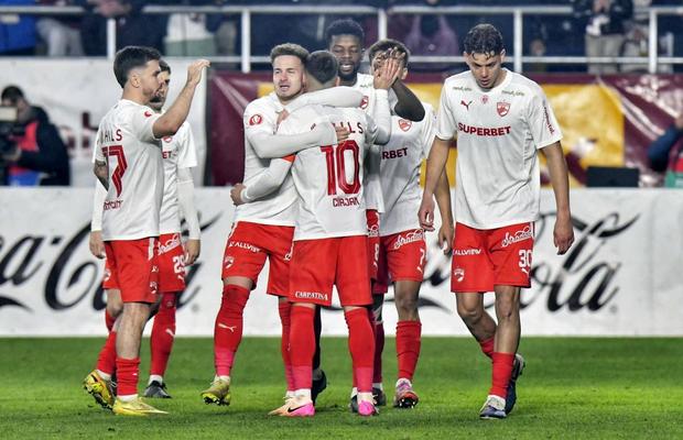 Încă un „stâlp” pentru Dinamo » Urmașul lui Boateng a „rupt norii” în ultimul meci