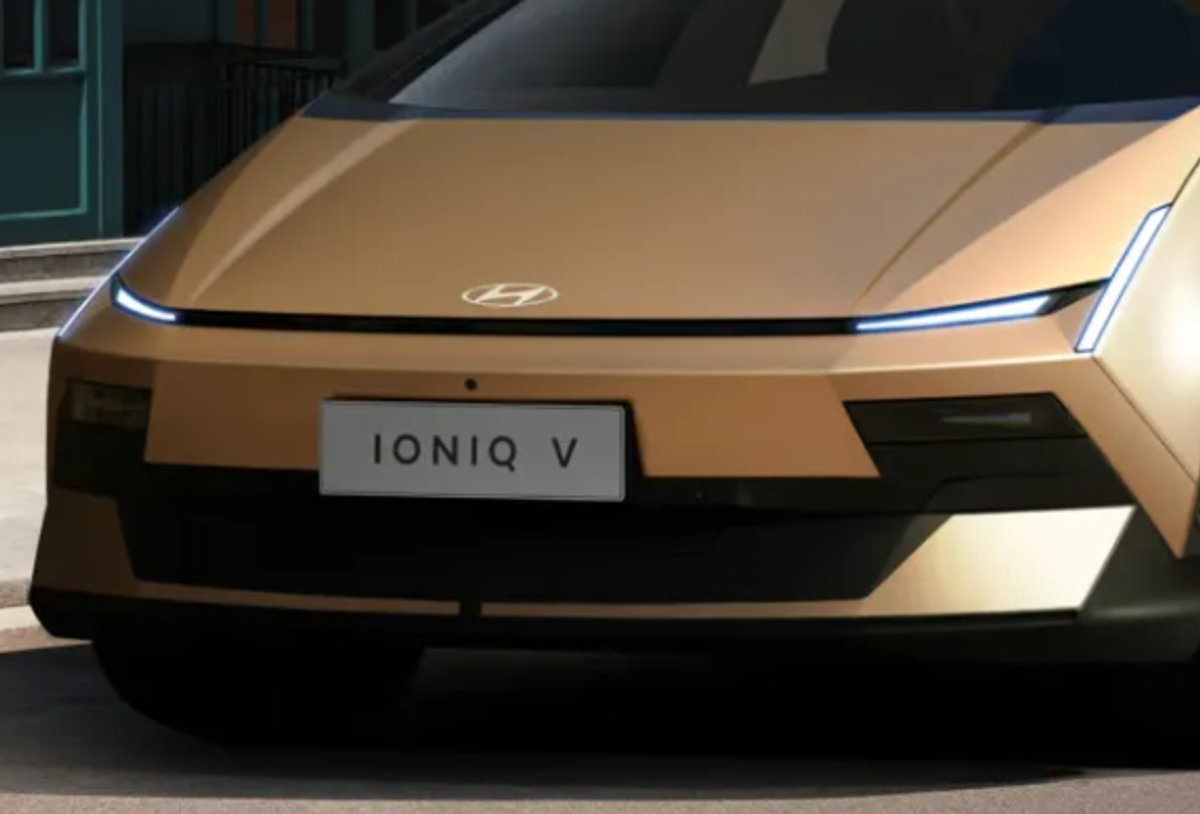 Hyundai Ioniq V