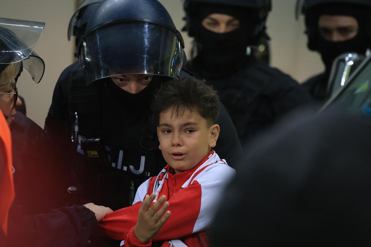 Imagini de la finalul meciului Dinamo - Rapid