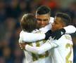Casemiro (centru) a semnat prelungirea înțelegerii cu Real Madrid
