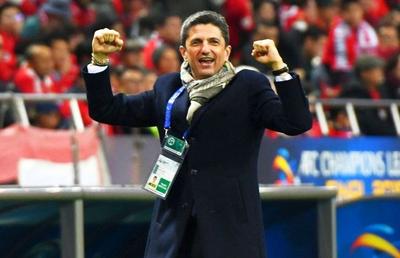 Cum a reacționat Răzvan Lucescu când la TV a apărut salariul de la PAOK: „Ștergeți cifrele!”