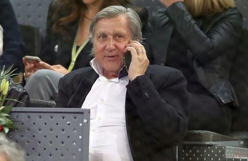 Ilie Năstase (74 de ani), cel mai mare jucător din istoria tenisului românesc, vrea o statuie în București.