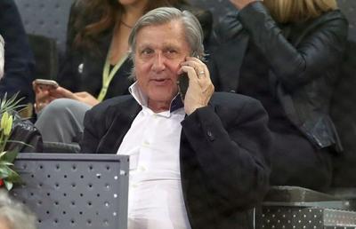 Ilie Năstase îi cere lui Nicușor Dan să-l lase să-și pună statuia într-un loc public: „Vreau să o pun pe unde trece lumea”