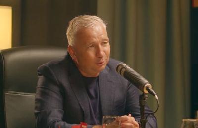 Ce face Dan Petrescu în fiecare seară: „Bă, ești prost? Bă, ești nebun?” :))
