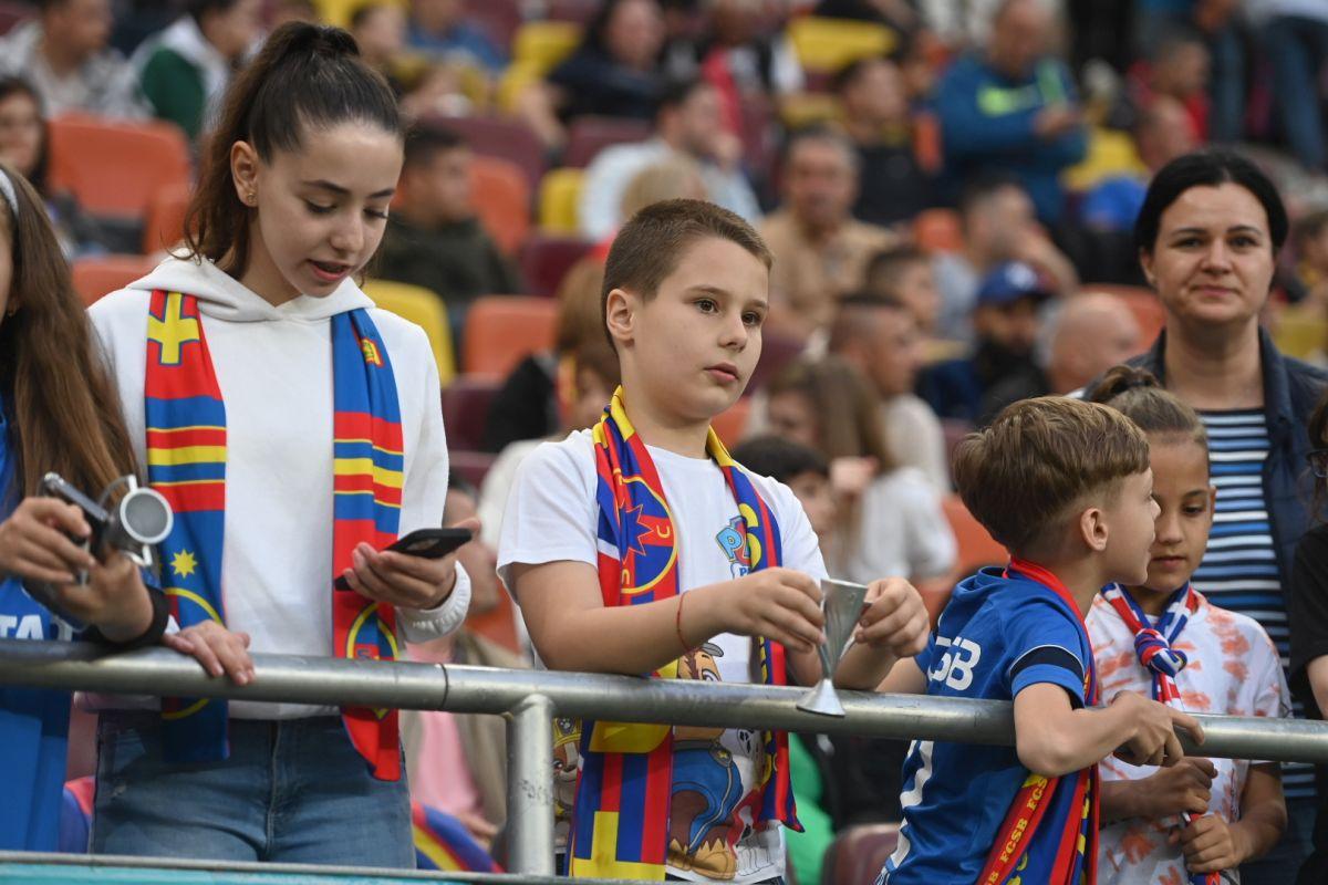 „O echipă blazată, o mare dezamăgire! Dacă ești profesionist, joci!” » Concluzie dură, după umilința trăită de FCSB