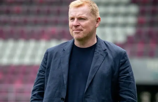 Primul fotbalist care a semnat cu Rapid după venirea lui Neil Lennon » Contract pe 3 ani pentru jucătorul cu prestații apreciate în Superliga