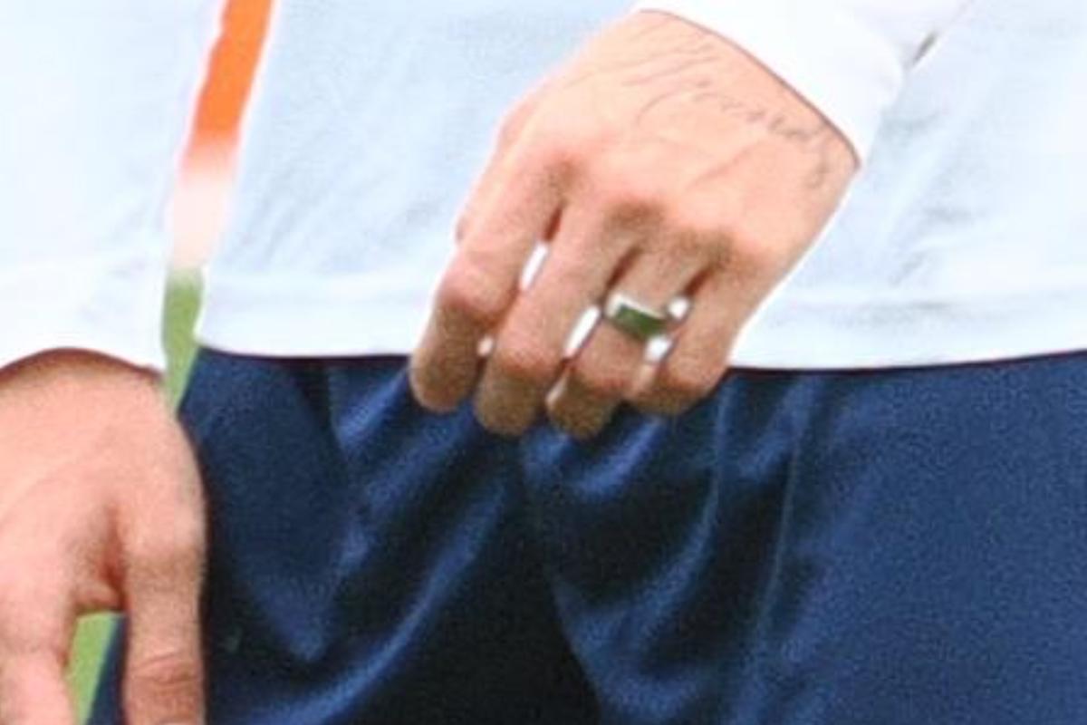 „Tricolorii” poartă „smart rings” » Noul gadget impus de Edward Iordănescu în cantonamentul „naționalei”