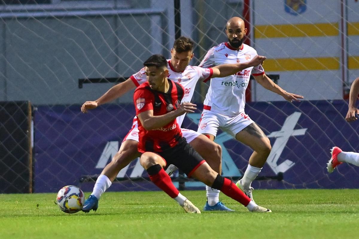 Mutarea-surpriză pe care o pregătește Dinamo! Negocieri intense pentru o poziție-cheie: „Component al Generației de Aur, fostă glorie dinamovistă”
