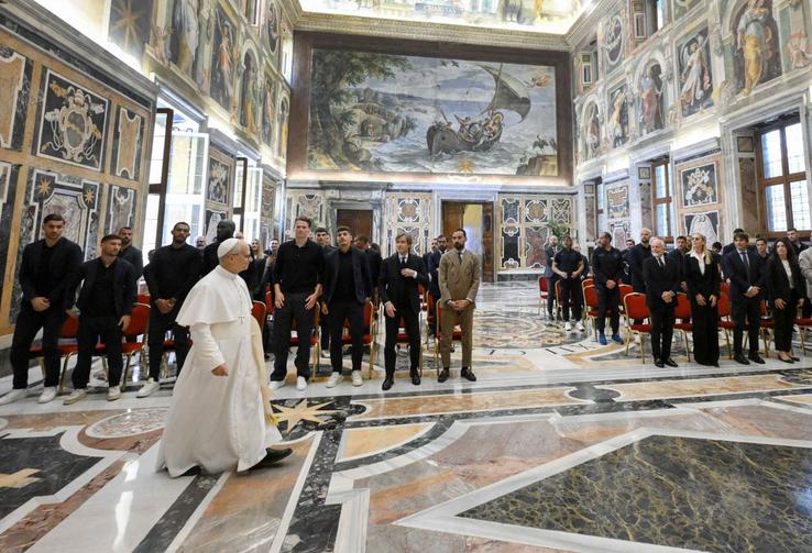 Campionii de la Napoli au fost primiți în vizită de Papa Leon al XIV-lea / Foto: Imago