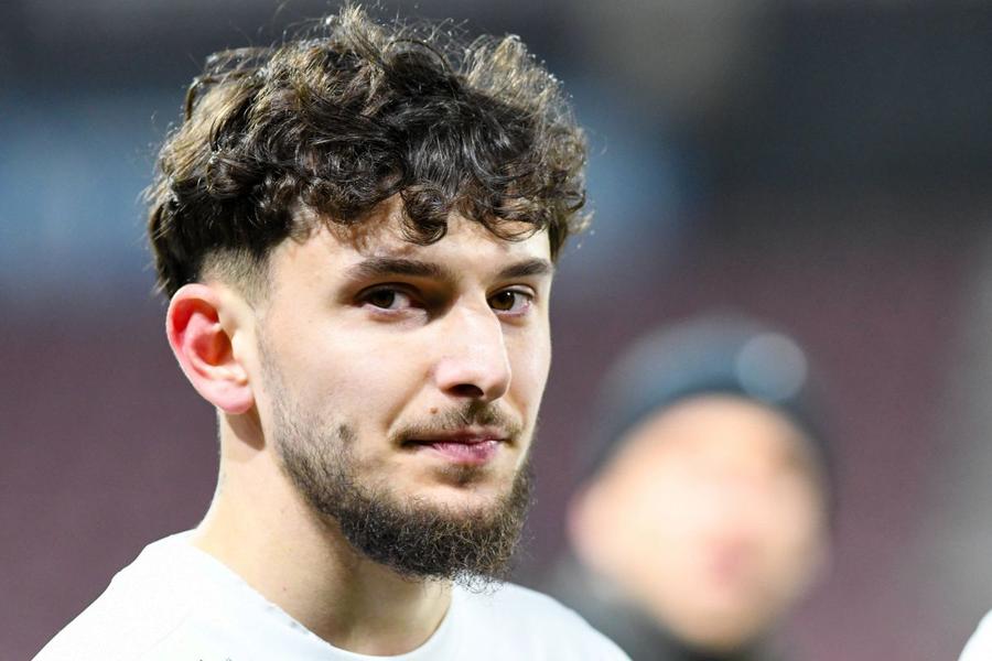 Ianis Stoica, fotbalistul lui Hermannstadt. FOTO: Imago Images Daniel Niculae, reacție genială când a fost întrebat despre venirea lui Săpunaru la Hermannstadt: „E la mare, se bronzează”