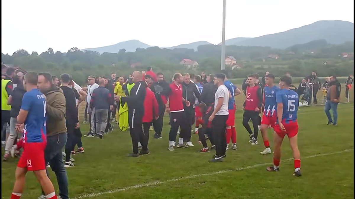 Bătaie la un meci de juniori în Serbia