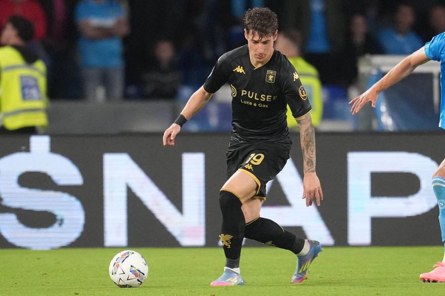 Andrea Pinamonti este doar împrumutat până pe 30 iunie de la Sassuolo / Foto: Imago Planurile de mercato ale lui Dan Șucu » Trei achiziții finanțate la Genoa cu banii pe doi jucători de vânzare